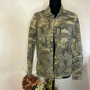 Forever 21 Camo Snap-Up Shirt